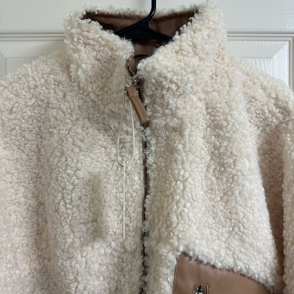 💼NWT Blank NYC Faux Shearling with Faux Leather Trim Bomber Jacket - Picture 11 of 13